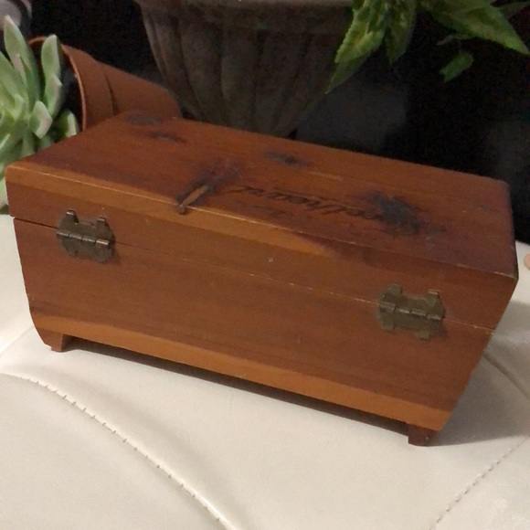 Vintage Wooden Dresser Box-7x2.5 - Picture 8 of 16